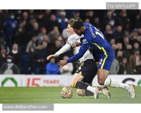 埃佛顿与切尔西激战正酣精彩直播回顾与赛后分析