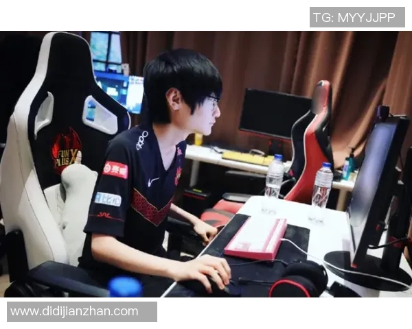 世界大师赛分析：FPX团队协作展现出色配合与战术执行力